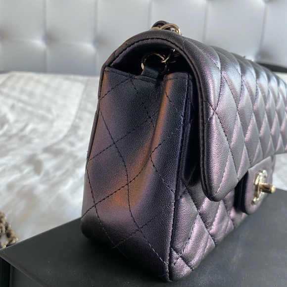 Chanel 22B Iridescent Black Rectangular Mini 🖤 - Picture 7 of 16